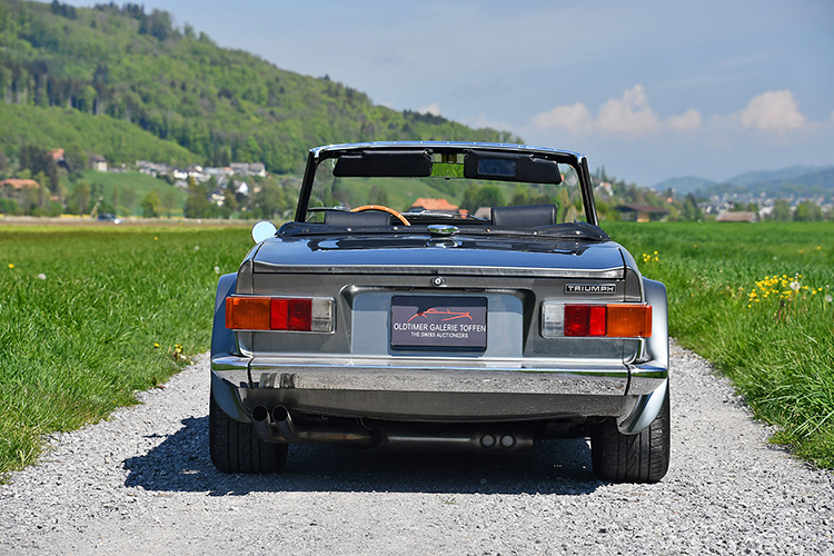 Triumph TR6_02